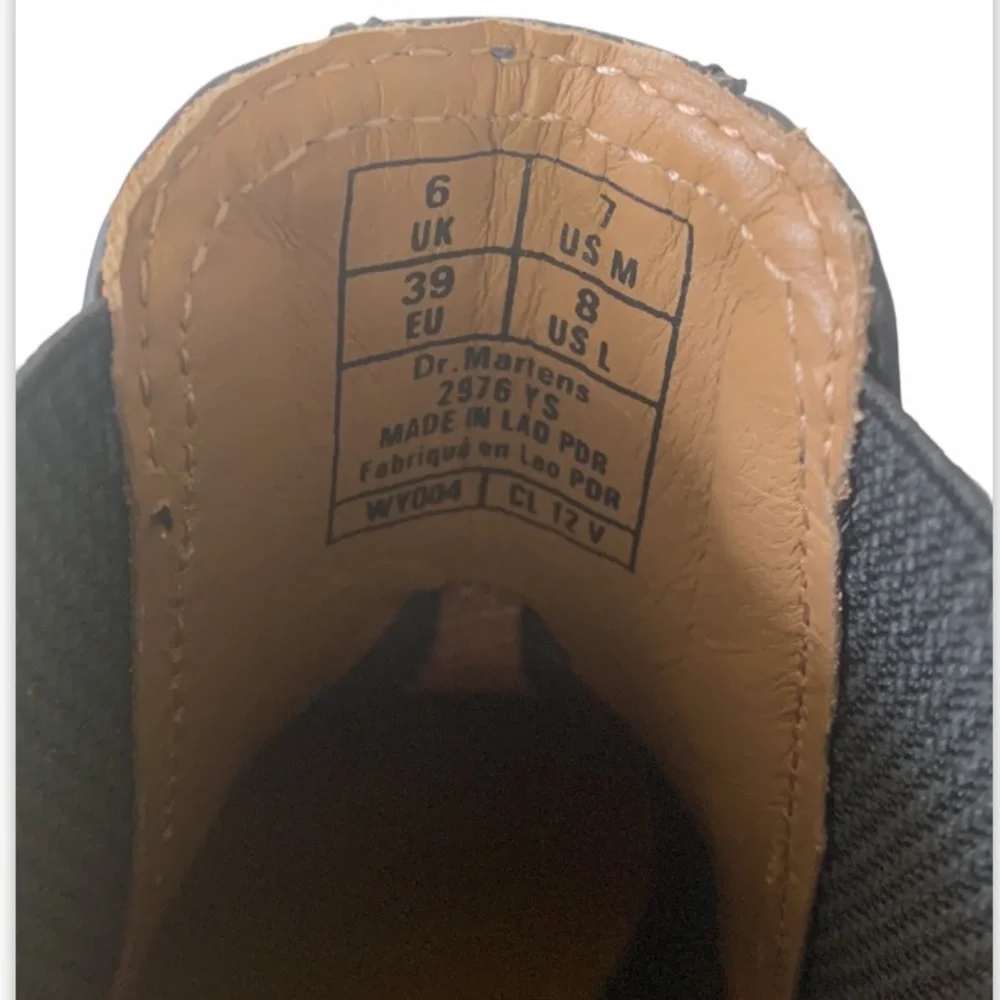 ❌SOLD❌Dr. Martens Chelsea Boot Yellow Stitch - Picture 5 of 8